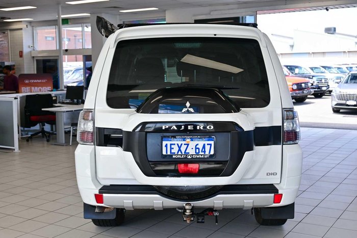 2015 Mitsubishi Pajero GLX