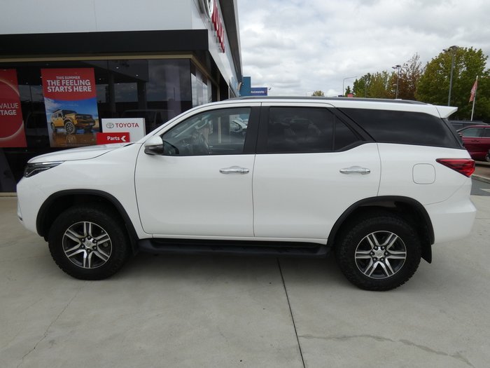 2023 Toyota Fortuner GXL Premium Interior