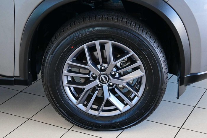 2024 Nissan X-TRAIL ST