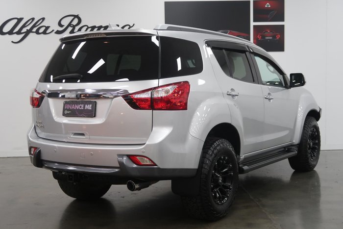 2015 Isuzu MU-X LS-T