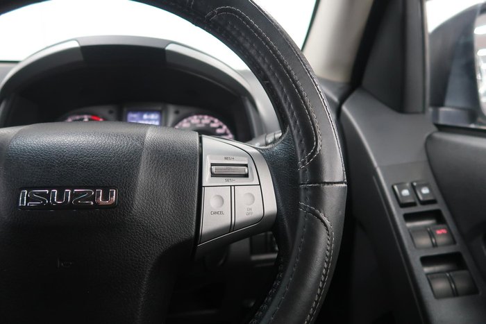 2015 Isuzu MU-X LS-T