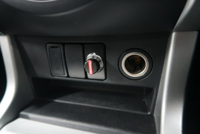 2015 Isuzu MU-X LS-T