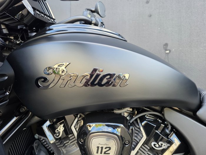 2025 Indian PURSUIT DARK HORSE BLACK