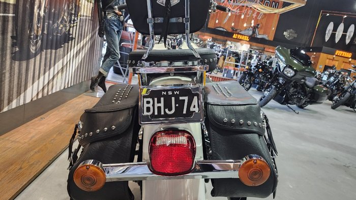 2014 HARLEY-DAVIDSON FLSTC HERITAGE SOFTAIL CLASSIC