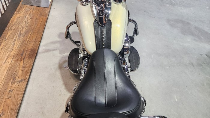 2014 HARLEY-DAVIDSON FLSTC HERITAGE SOFTAIL CLASSIC