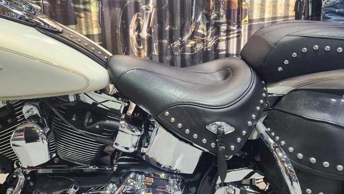 2014 HARLEY-DAVIDSON FLSTC HERITAGE SOFTAIL CLASSIC