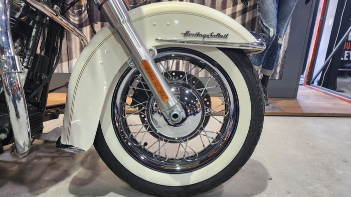 2014 HARLEY-DAVIDSON FLSTC HERITAGE SOFTAIL CLASSIC