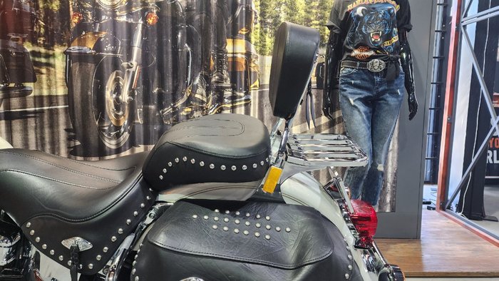 2014 HARLEY-DAVIDSON FLSTC HERITAGE SOFTAIL CLASSIC