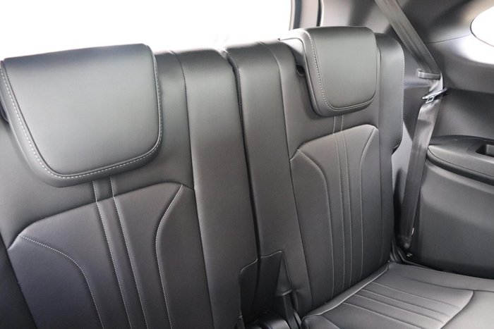 2025 Isuzu MU-X LS-T