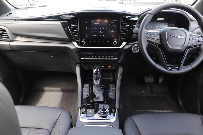 2025 Isuzu MU-X LS-T