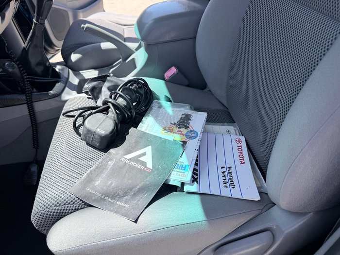 2011 Toyota Hilux SR5 KUN26R MY10 4X4 Tidal Blue