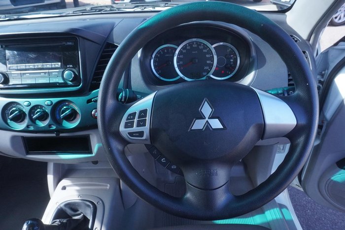 2014 Mitsubishi Triton GL