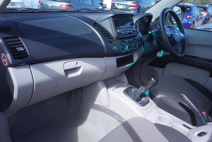 2014 Mitsubishi Triton GL