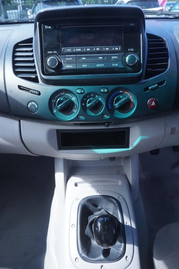 2014 Mitsubishi Triton GL