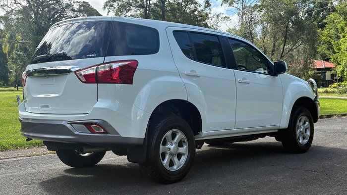 2021 Isuzu MU-X LS-M