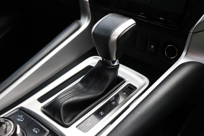 2018 Mitsubishi Pajero Sport GLS