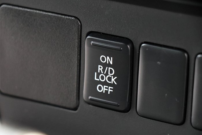 2018 Mitsubishi Pajero Sport GLS QE MY18 4X4 Dual Range White