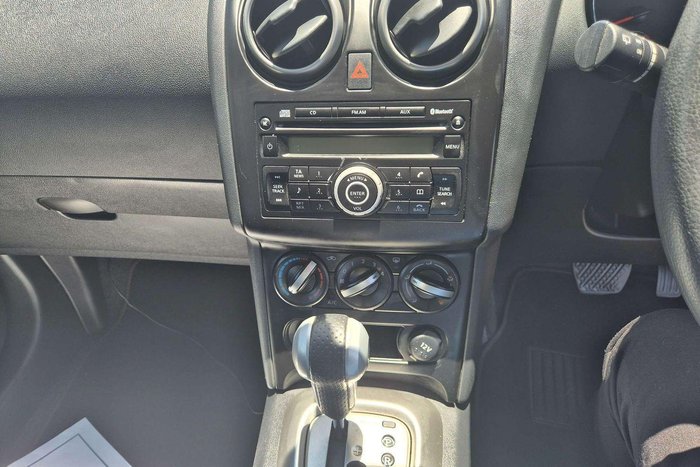 2010 Nissan Dualis ST J10 Series II MY10 Flame Red