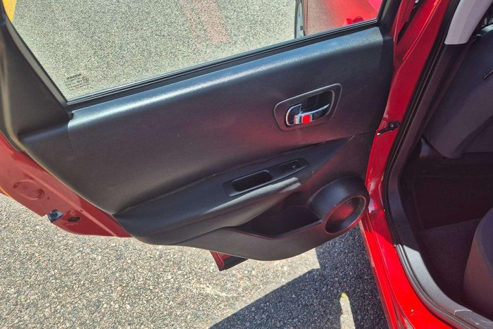 2010 Nissan Dualis ST J10 Series II MY10 Flame Red