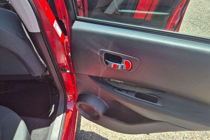 2010 Nissan Dualis ST J10 Series II MY10 Flame Red