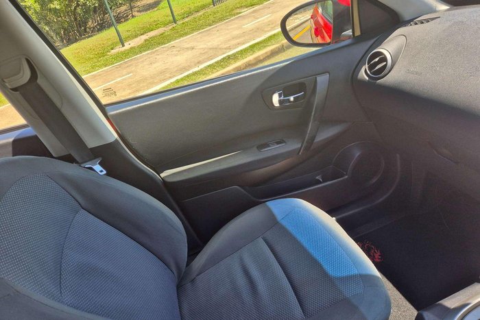 2010 Nissan Dualis ST J10 Series II MY10 Flame Red