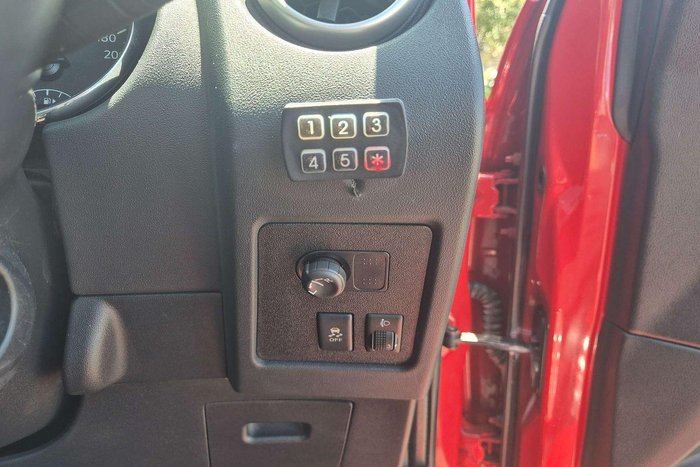 2010 Nissan Dualis ST J10 Series II MY10 Flame Red