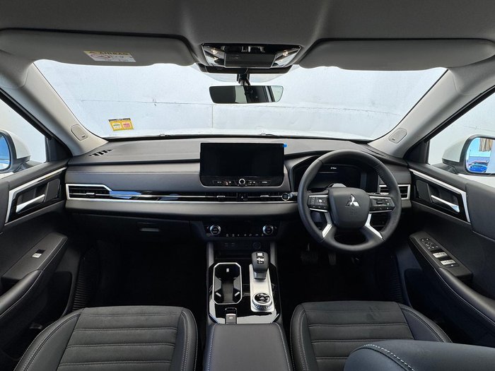 2025 Mitsubishi Outlander Aspire