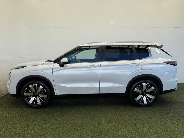 2025 Mitsubishi Outlander Aspire