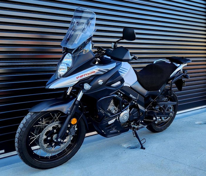 2017 Suzuki V-Strom 650 ABS (DL650A) V-Strom White