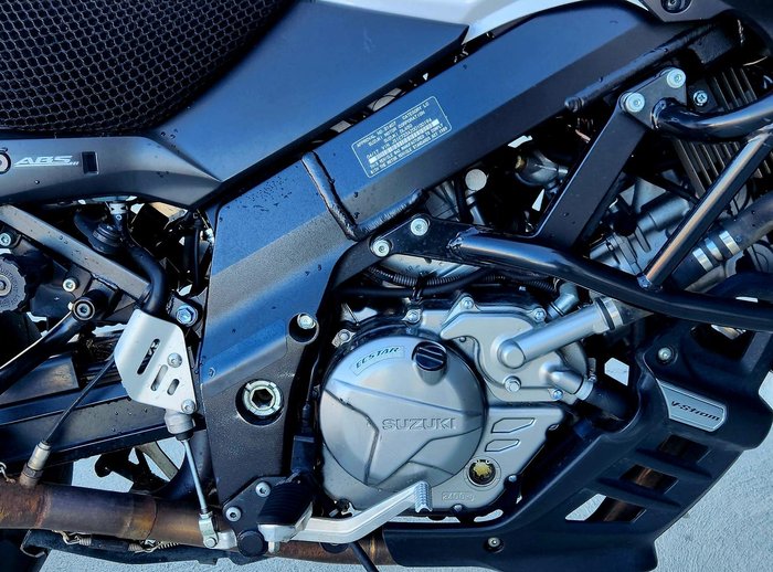 2017 Suzuki V-Strom 650 ABS (DL650A) V-Strom White