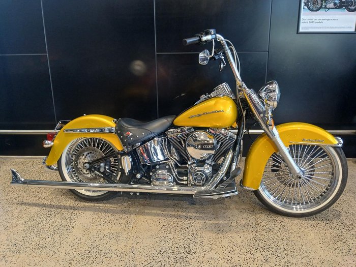 Harley-Davidson Heritage Softail Classic 1690 (FLSTC) Softail