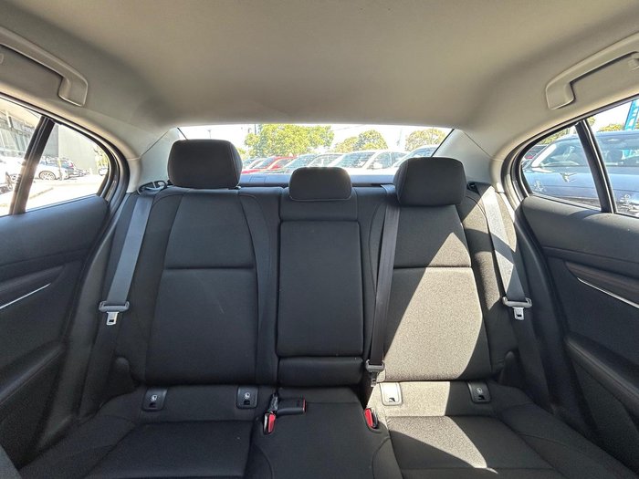 2025 Mazda 3 G25 Evolve SP