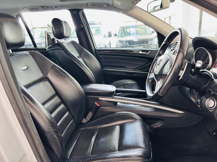 2009 Mercedes-Benz M-Class ML63 AMG