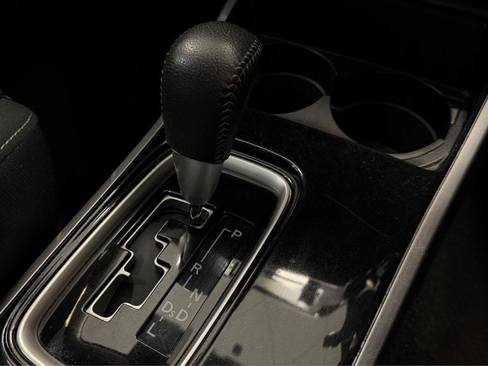 2019 Mitsubishi Outlander ES