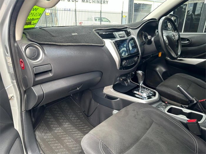 2019 Nissan Navara SL