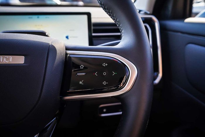 2025 Jaecoo J7 SHS Track