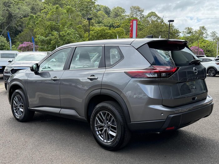 2025 Nissan X-TRAIL ST