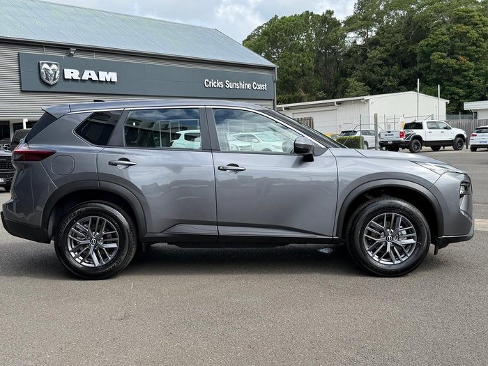 2025 Nissan X-TRAIL ST