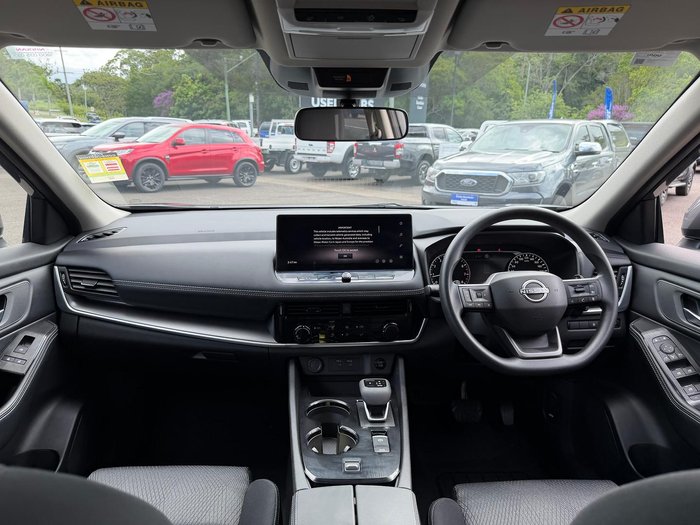 2025 Nissan X-TRAIL ST