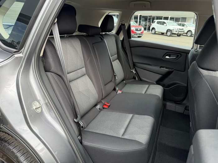 2025 Nissan X-TRAIL ST