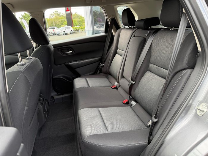 2025 Nissan X-TRAIL ST