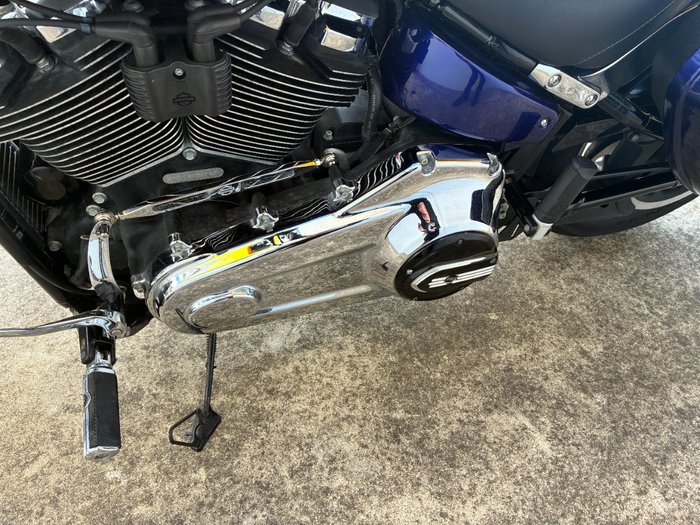 2019 HARLEY-DAVIDSON FLSB SPORT GLIDE Blue