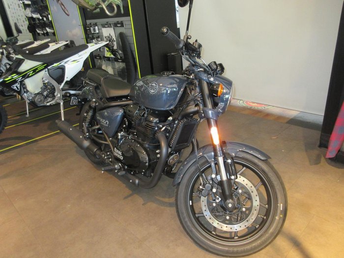 2025 Royal Enfield Shotgun 650 Shotgun Grey