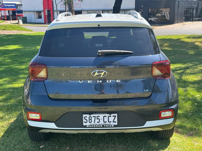 2019 Hyundai Venue Elite QX MY20 The Denim & Chalk White Roof