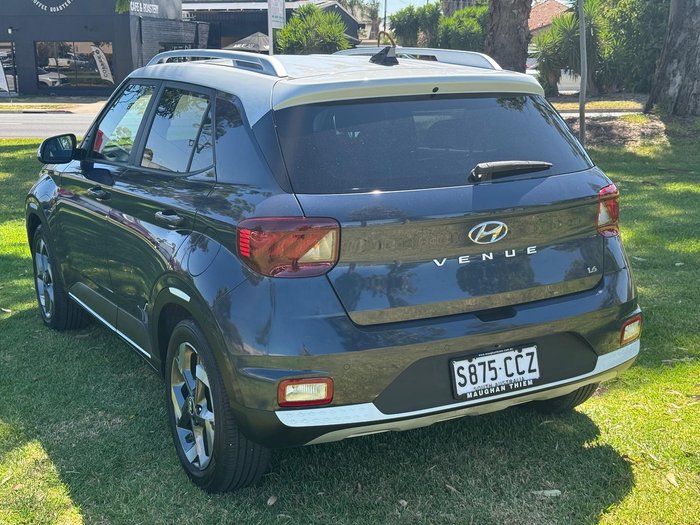 2019 Hyundai Venue Elite QX MY20 The Denim & Chalk White Roof