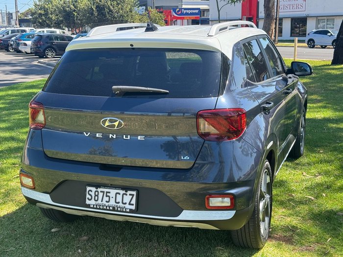 2019 Hyundai Venue Elite QX MY20 The Denim & Chalk White Roof