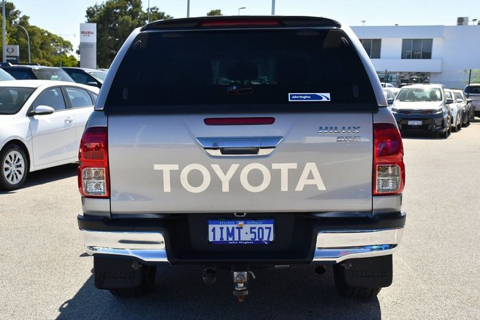 2016 Toyota Hilux SR5