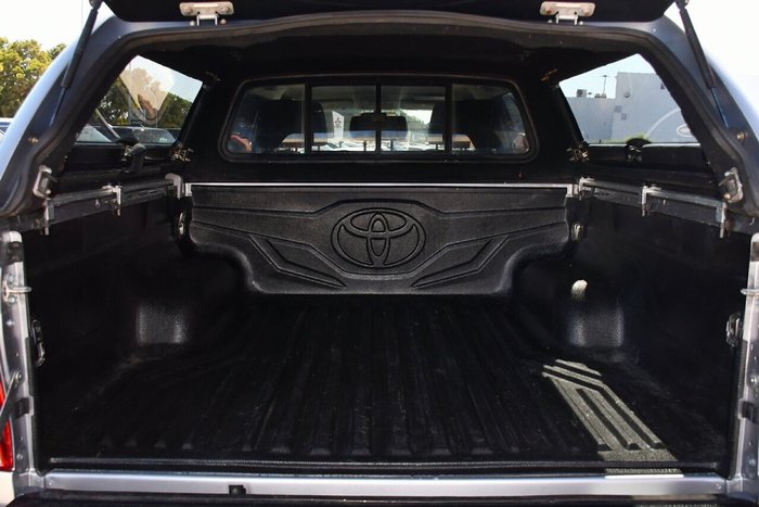 2016 Toyota Hilux SR5