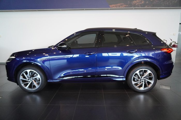 2025 Audi Q5 TFSI 150kW