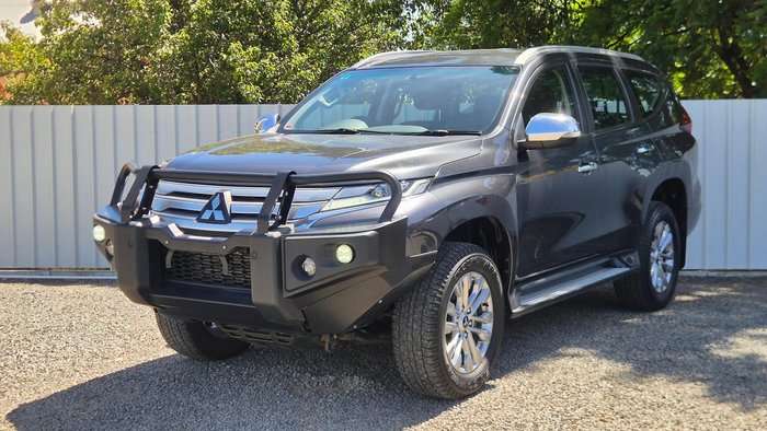 2022 Mitsubishi Pajero Sport GLX